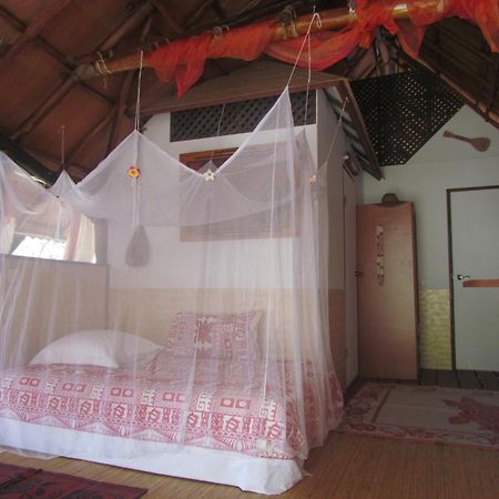 Location " La Pirogue " Maison D'Hotes A Moorea Haapiti Esterno foto