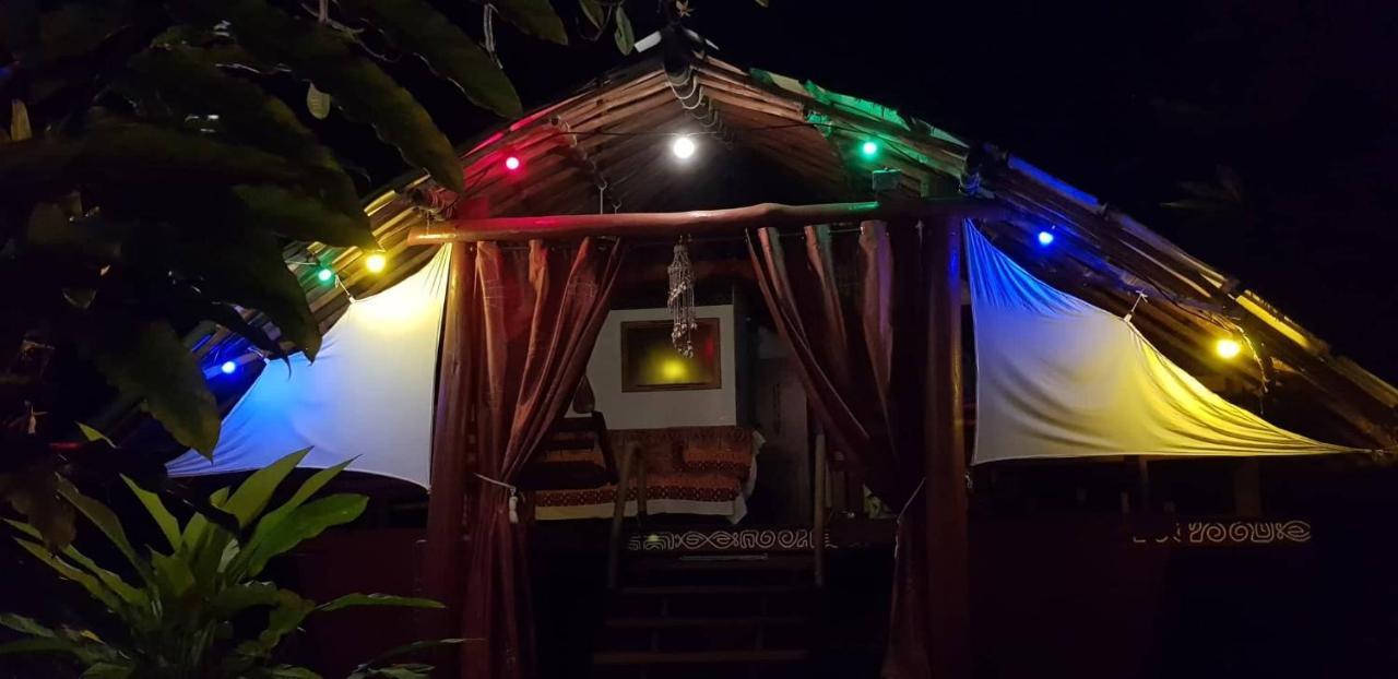 Location " La Pirogue " Maison D'Hotes A Moorea Haapiti Esterno foto